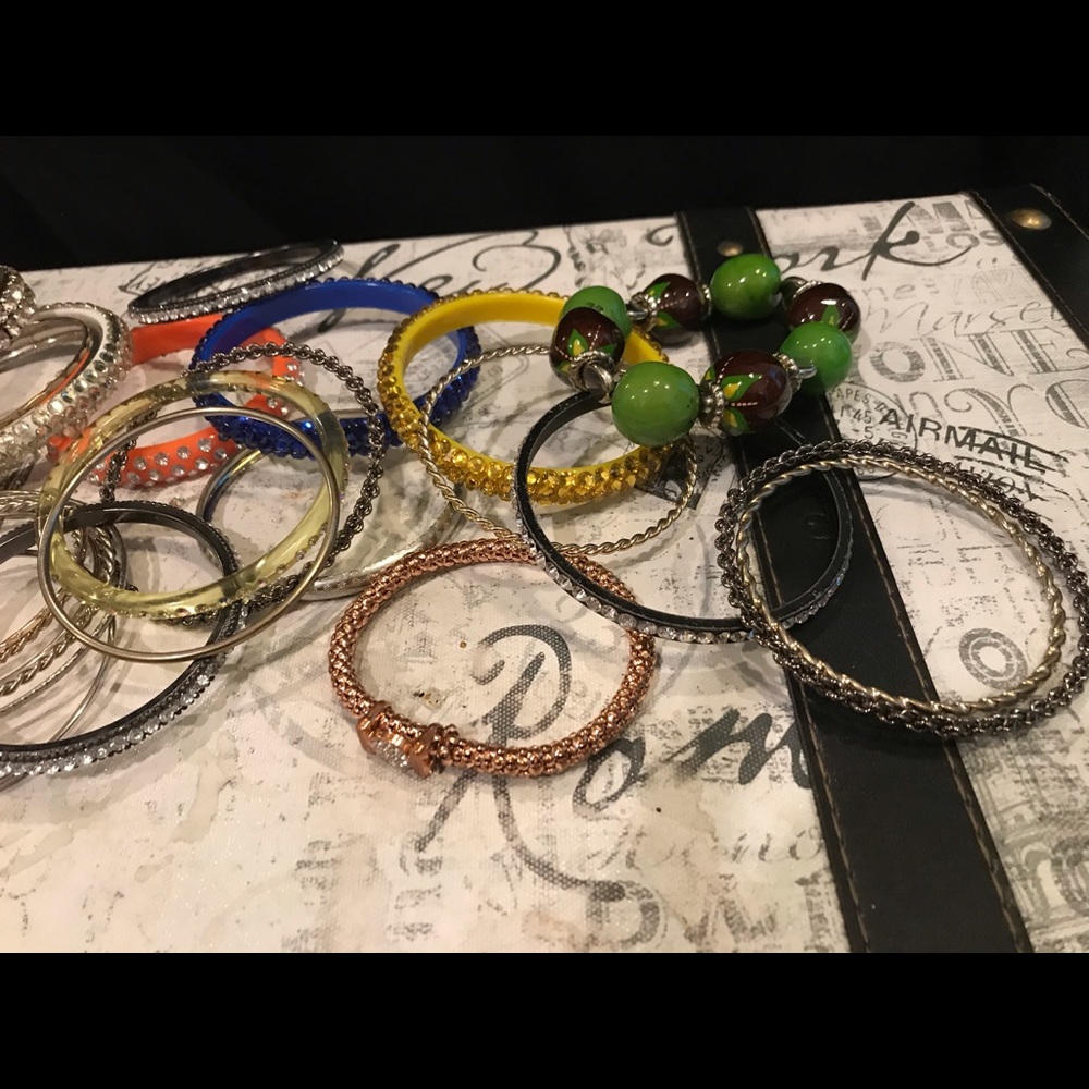 Bulk of bracelets